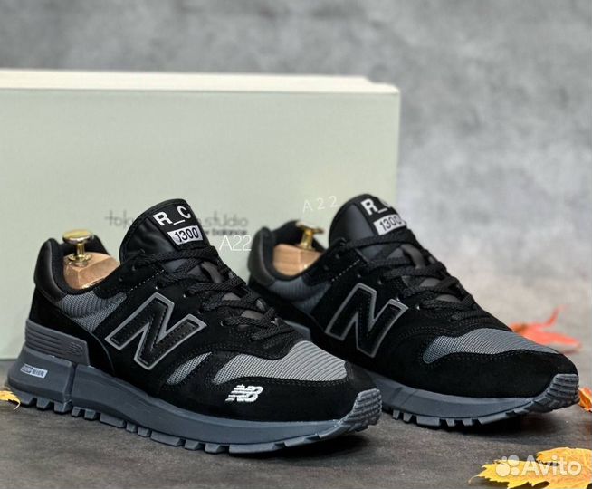 New Balance 1300 (41/45)