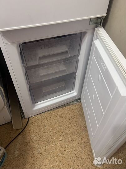 Холодильник встроенный бу