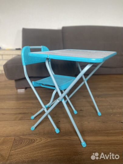 Детский столик и стул