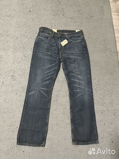 Джинсы Levis