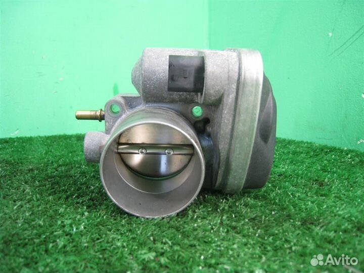 Дроссельная заслонка Renault Megane 3 (BZ0H) 2011