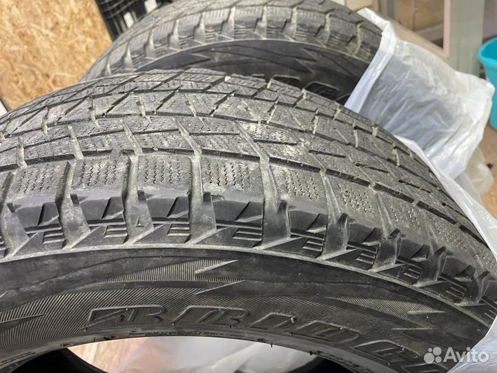 Bridgestone Blizzak DM-V1 17.5/65 R17