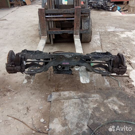 Балка подвески в сборе Volvo Xc70 BZ B6324S