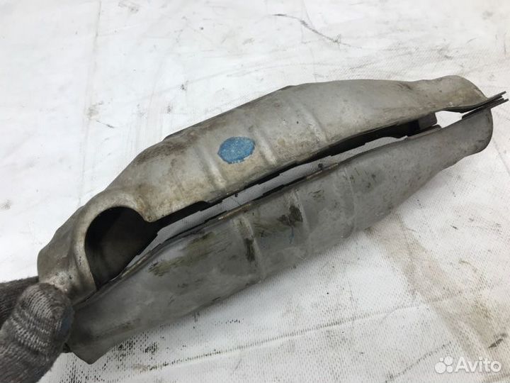 Тепловой экран правый Subaru Legacy BPE EZ30D 2006