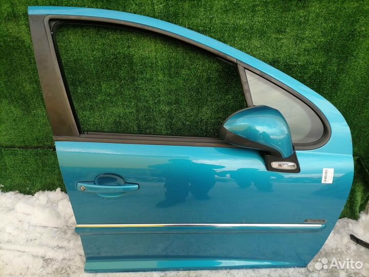 Дверь передняя правая Peugeot 207 WC