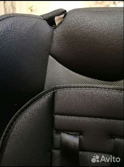 Новое автокресло бустер 9-36 кг,1-12 лет