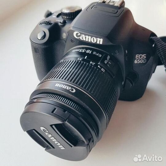 Продам зеркальный фотоаппарат Canon 650D