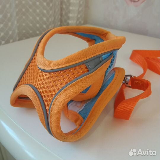 Шлейка для кошек и собак мелких пород