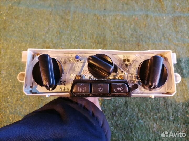 Блок управления климат-контролем MR633890 Mitsubis