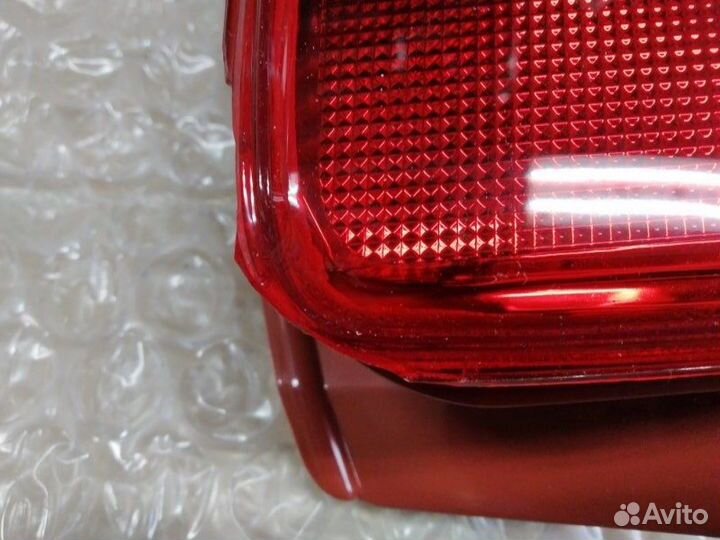 Фонарь внешний задний правый Mazda Mazda5