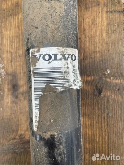 Стойки задние Volvo xc60