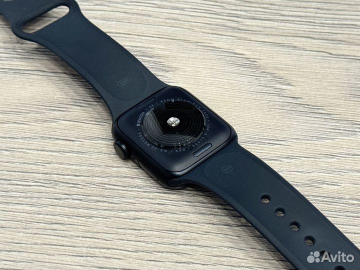 Apple Watch SE 2-ого поколения 40 мм Midnight