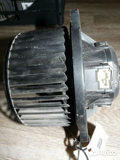 Моторчик печки Hyundai Solaris 971114L000