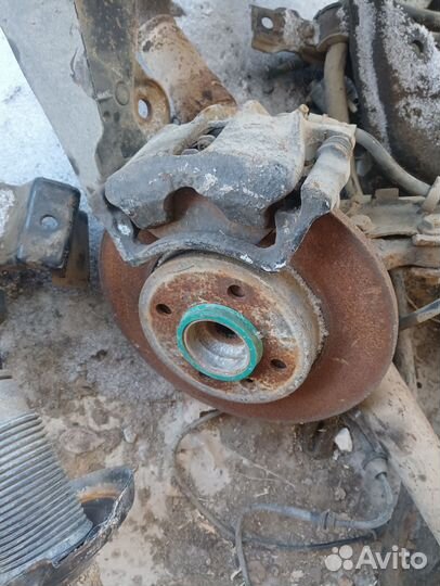 Поворотный кулак volkswagen passat b3