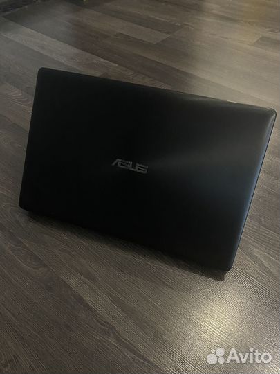 Ноутбук asus