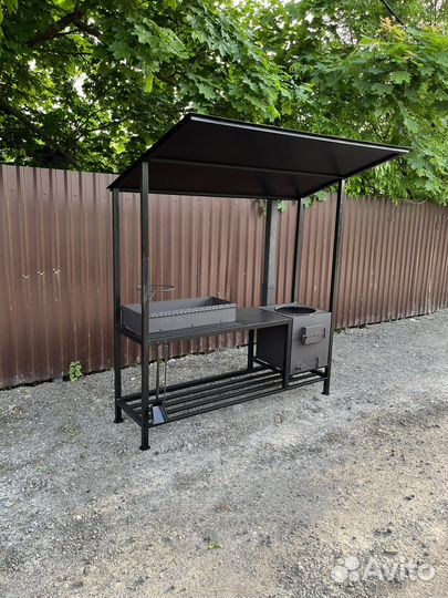 Мангал с крышей лофт