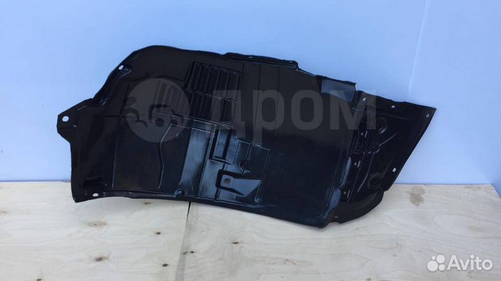 Подкрылок (локер) передний левый на Infiniti Q50