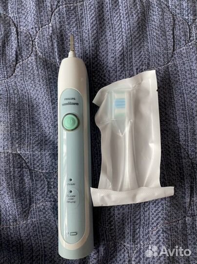 Электронная зубная щетка