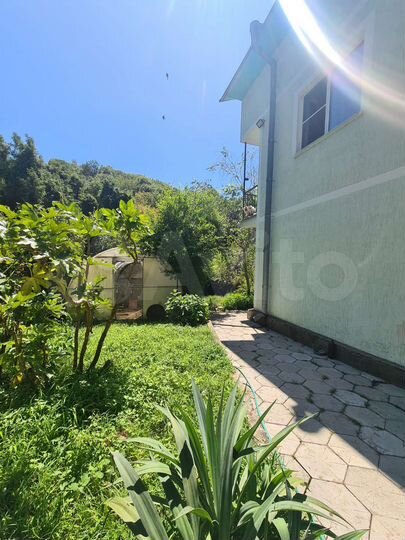 Дом 275 м² на участке 7 сот.