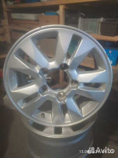 Продам литые диски на Land Cruiser 100