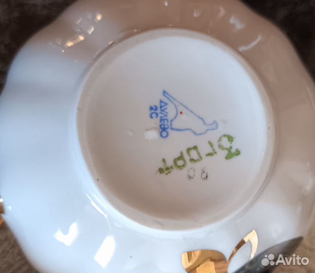 Чайный сервиз Черные розы. Дулево