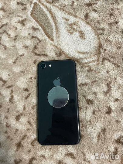 iPhone 8, 64 ГБ