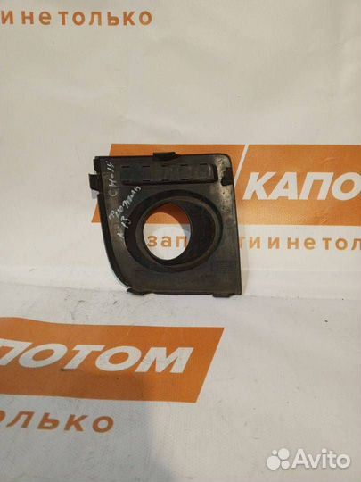 Рамка фары противотуманной левая Ford Fusion