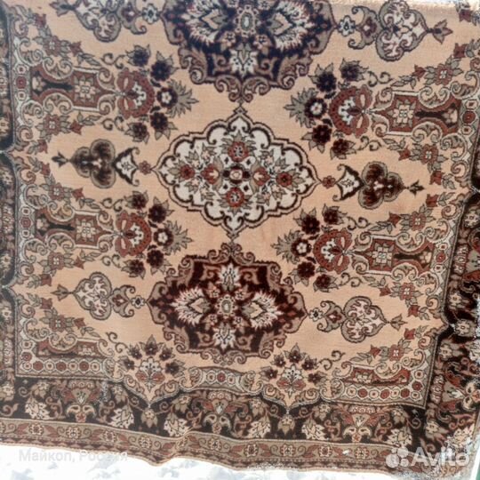 Ковер шерстяной