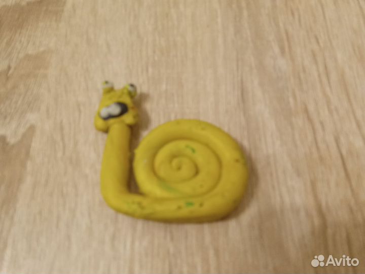 Продаю улитку из пластилина