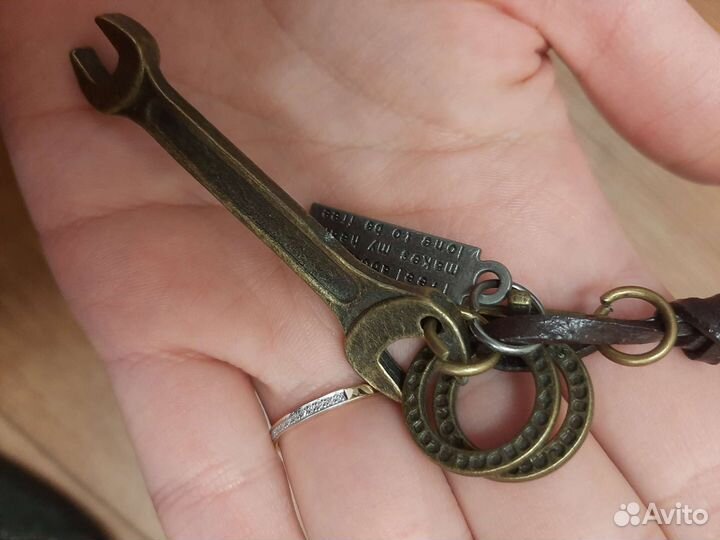 Подвеска гаечный ключ крест кожаный шнурок