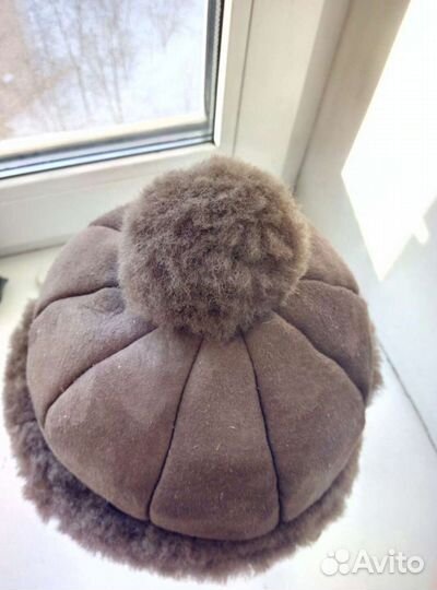 Шапка новая натур. овчина