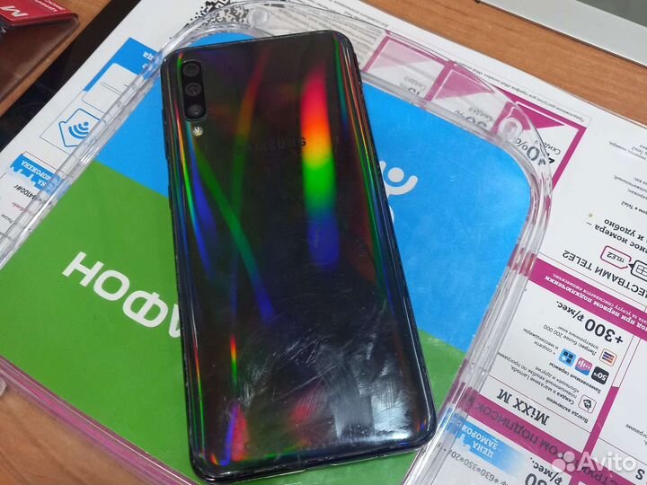 Samsung Galaxy A50, 6/128 ГБ