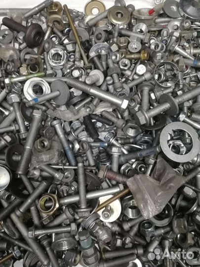 Автомобильные болты и гайки