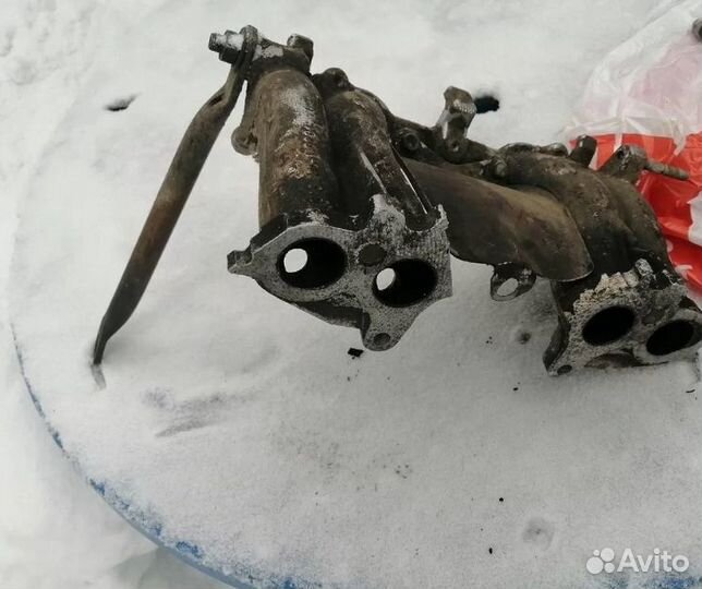Впускной коллектор ваз 2114, Б/У