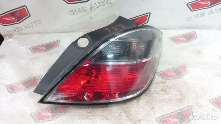 Фонарь задний правый Опель Астра H