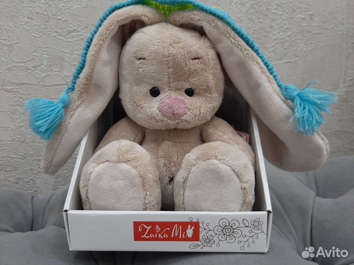Зайка Ми. Новая игрушка