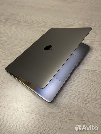 Apple macbook pro 13 2019