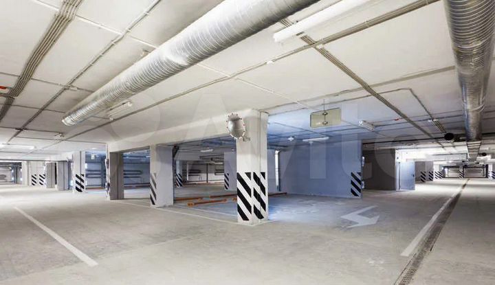 Машиноместо, 13 м²