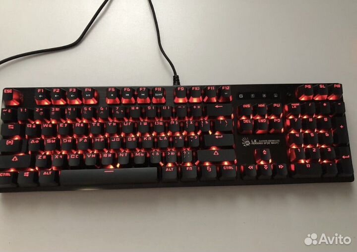 Игровой набор клавиатура наушники мышь коврик