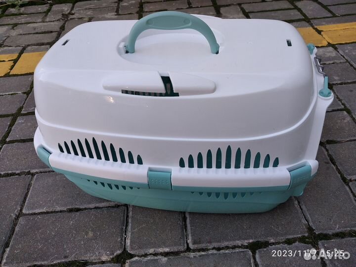 Переноска для животных пластиковая