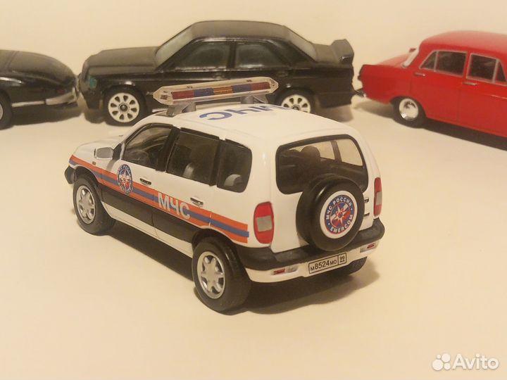 1:43 Chevrolet Niva Cararama мчс