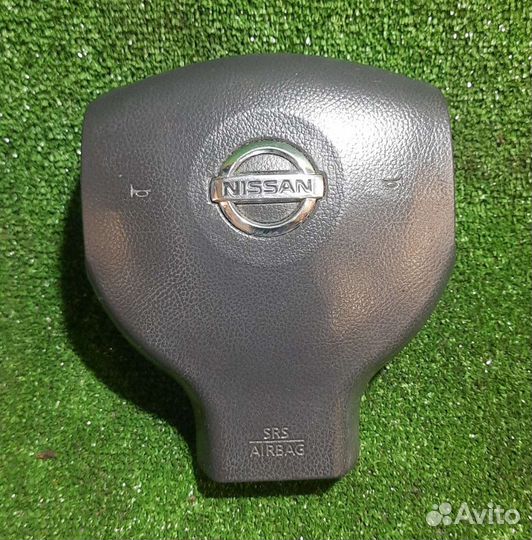 Подушка безопасности водителя Ниссан Ноут Е11Е