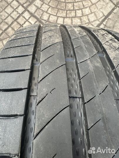 Delinte DS2 225/45 R17 94W