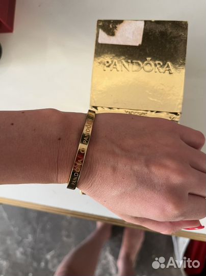 Часы и браслет pandora