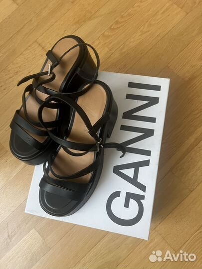 Босоножки Ganni