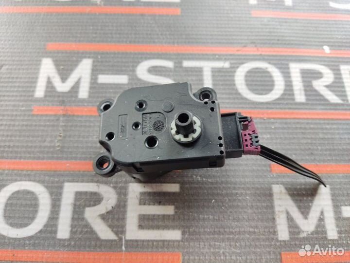 Привод заслонки отопителя Mercedes-Benz C-Class