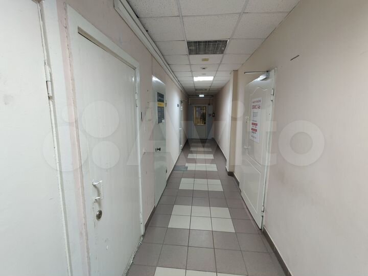 Офис, 77 м² с видом на центр города с мокрой точко