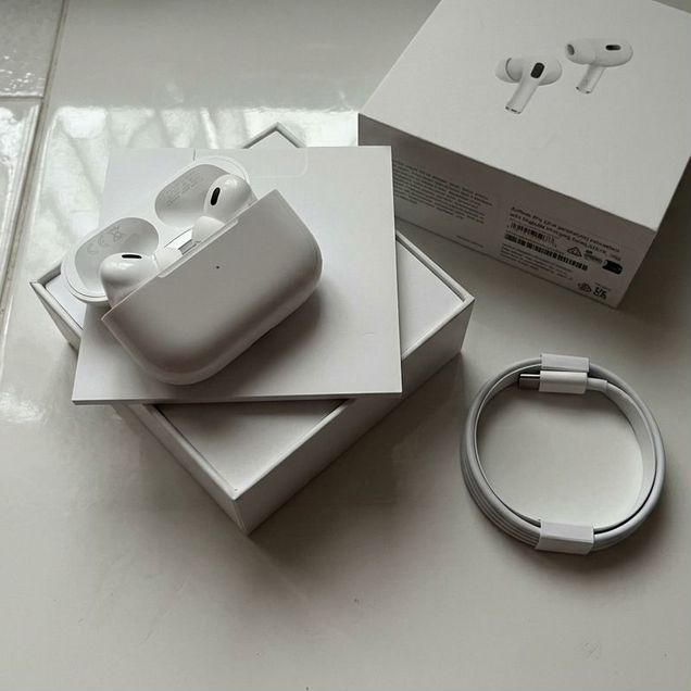 AirPods Pro 3 с шумоподавлением в наличии