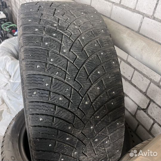 Pirelli Scorpion 275/45 R20 и 305/40 R20