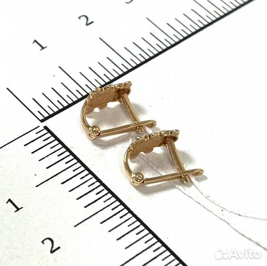 Серьги с синтетическим камнем Золото